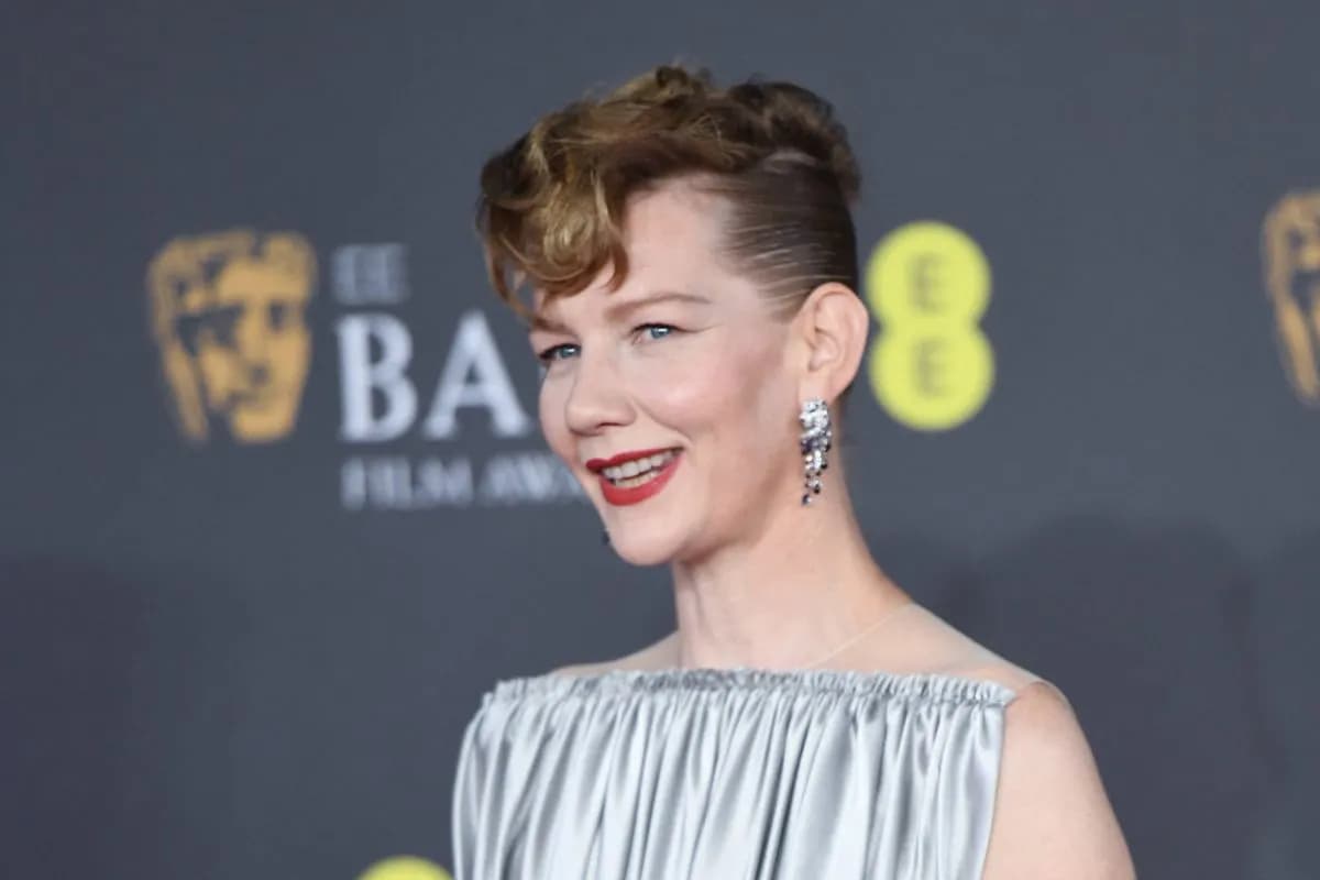 Sandra Hüller: Eine deutsche Schauspielerin von der Theaterbühne bis zur Oscar-Gala