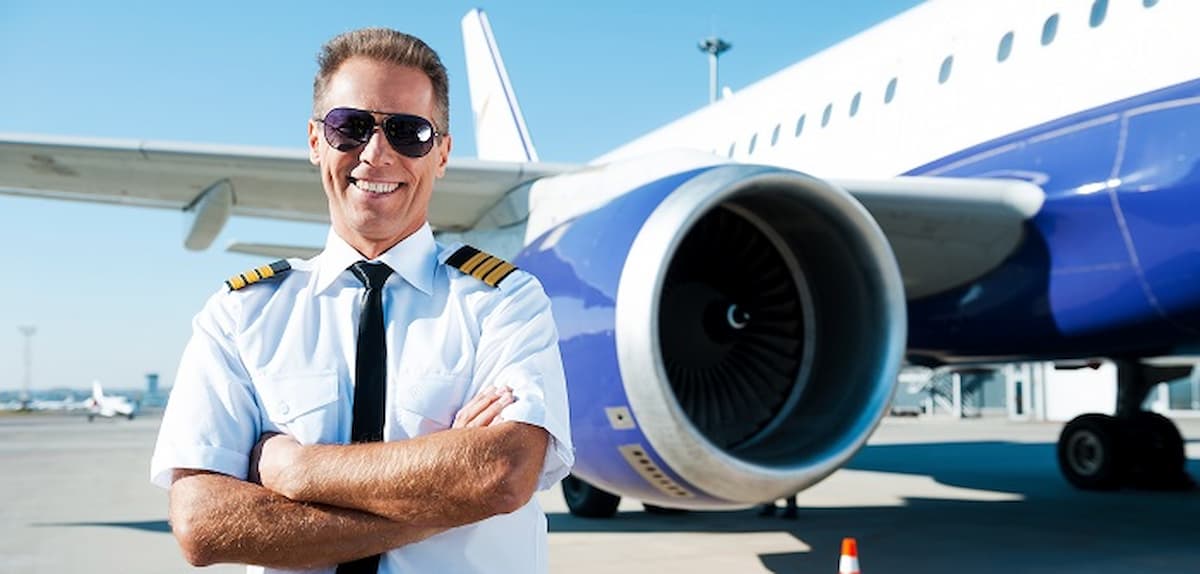 Pilot Gehalt: Alles über Verdienst, Ausbildungskosten und Karrierechancen