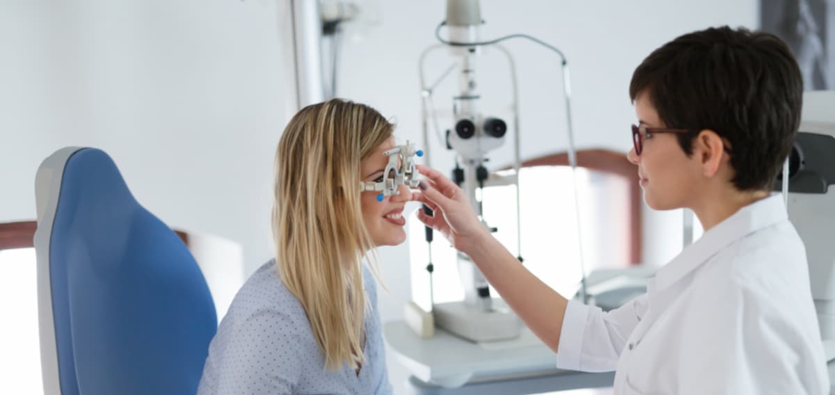 Augenoptiker Ausbildung: Mit Weitsicht in einen modernen Handwerksberuf