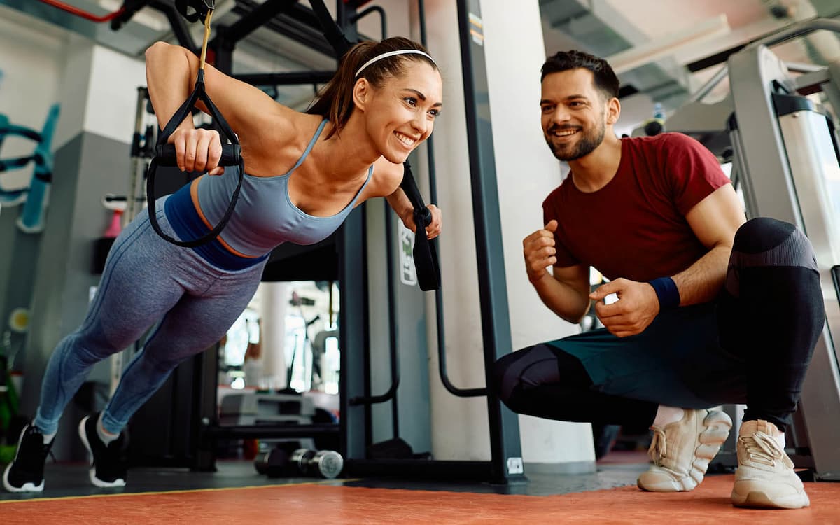 Ausbildung Fitnesstrainer – Wege in den Beruf, Voraussetzungen, Lizenzen, Gehalt und Karrierechancen