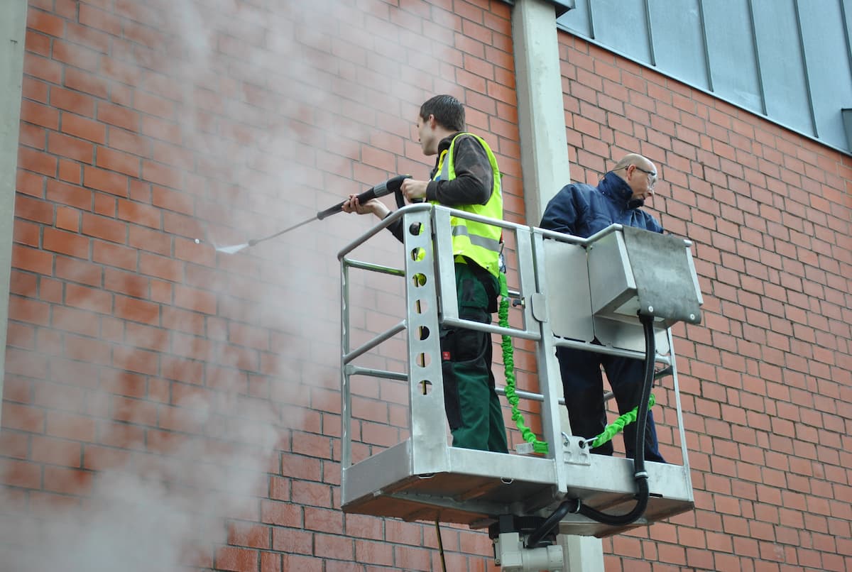 Gebäudereiniger Ausbildung: Ein Handwerk mit Technik, Verantwortung und Zukunft