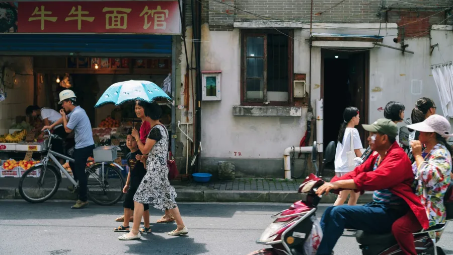 China life insurers slash guaranteed payout risk